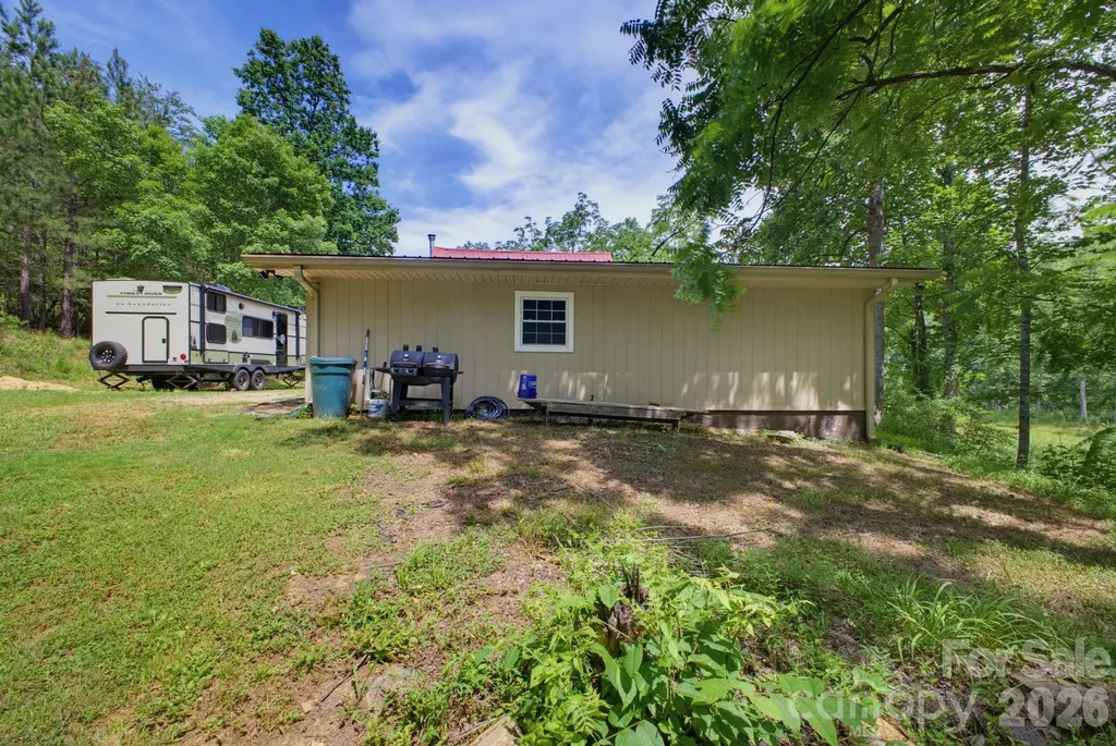 1239 W Mcguinn Road Mill Spring NC 28756