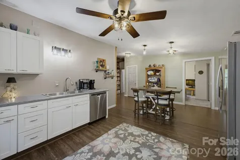 1239 W Mcguinn Road Mill Spring NC 28756