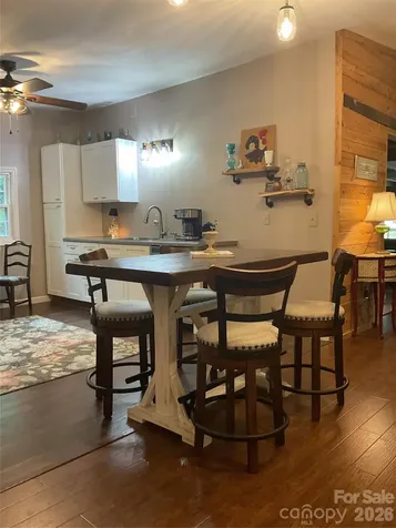 1239 W Mcguinn Road Mill Spring NC 28756