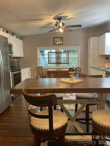 1239 W Mcguinn Road Mill Spring NC 28756