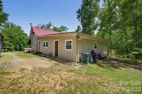 1239 W Mcguinn Road Mill Spring NC 28756