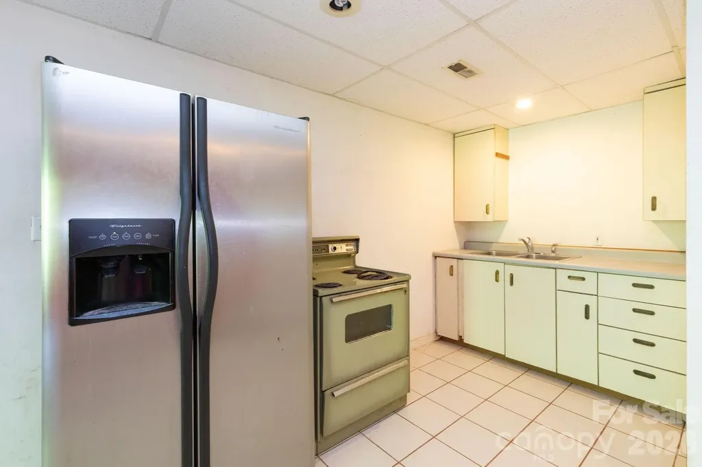 18 Bartlett Road Weaverville NC 28787
