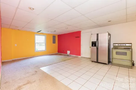18 Bartlett Road Weaverville NC 28787