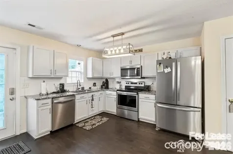 128 Locomotive Lane Mooresville NC 28115