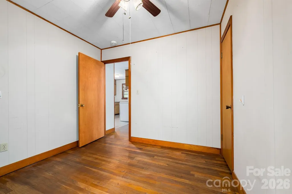 302 Sprinkle Branch Road Marshall NC 28753