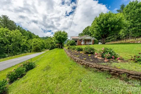 302 Sprinkle Branch Road Marshall NC 28753