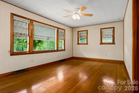 302 Sprinkle Branch Road Marshall NC 28753