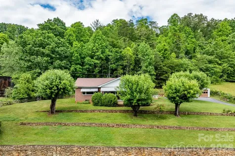 302 Sprinkle Branch Road Marshall NC 28753