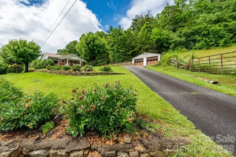 302 Sprinkle Branch Road Marshall NC 28753