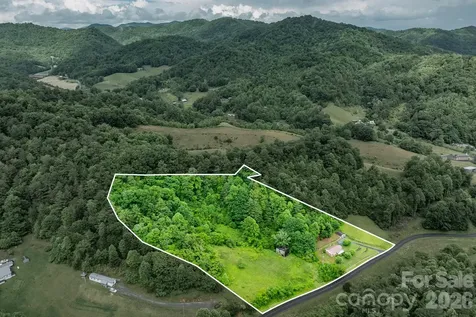 302 Sprinkle Branch Road Marshall NC 28753