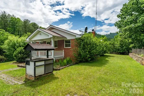 302 Sprinkle Branch Road Marshall NC 28753