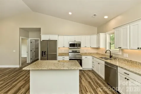 112 Peyton Elaine Road Clyde NC 28721