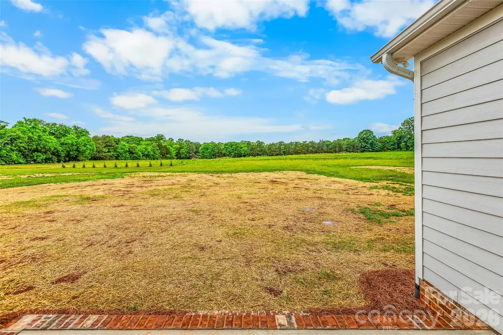 184 Armsworthy Road Advance NC 27006
