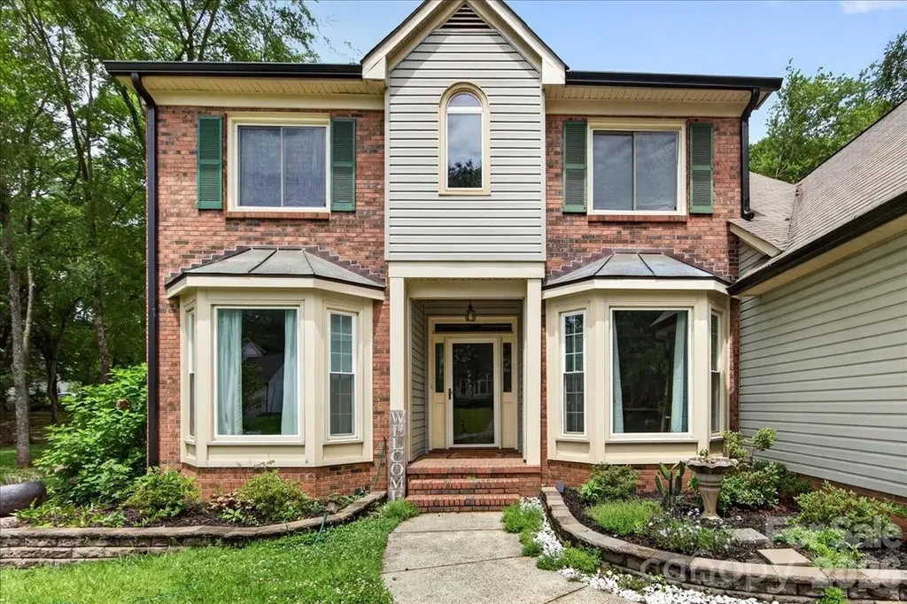 1045 Fairway Ridge Road NW Concord NC 28027