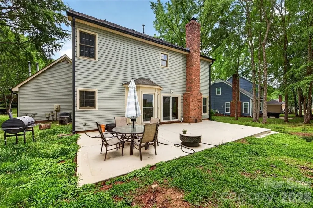 1045 Fairway Ridge Road NW Concord NC 28027