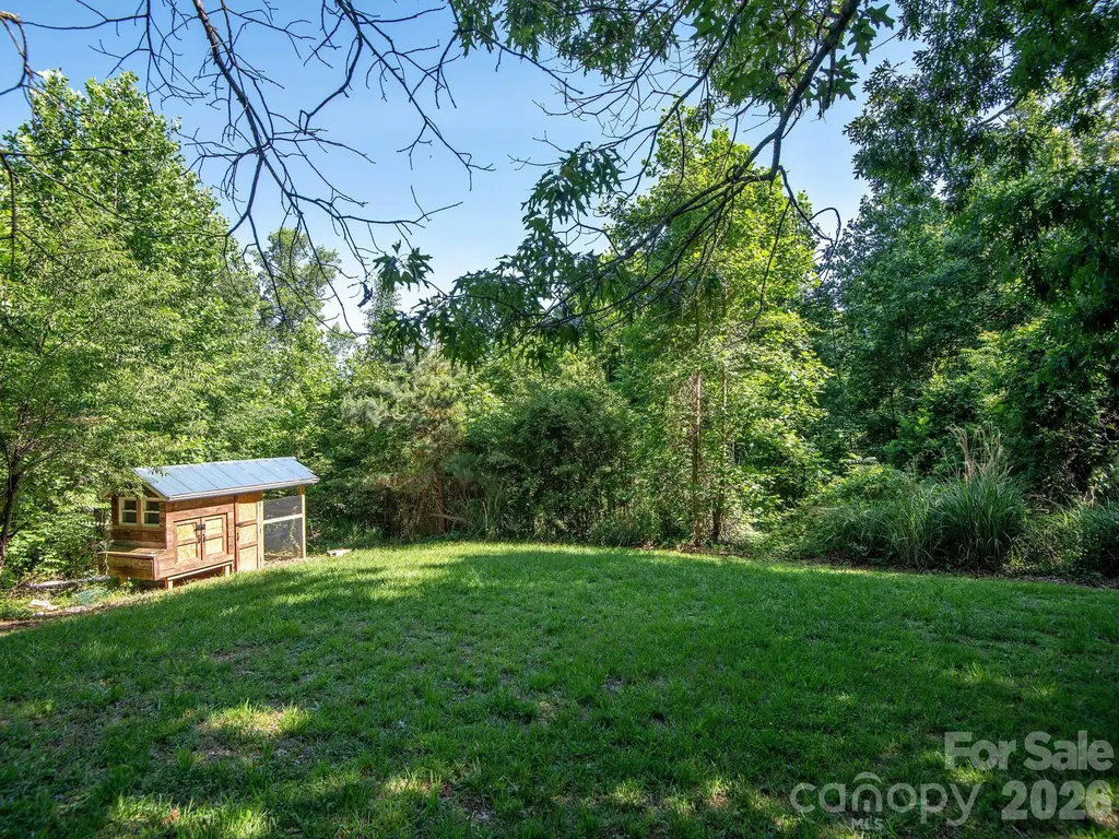 147 W Oakview Road Asheville NC 28806