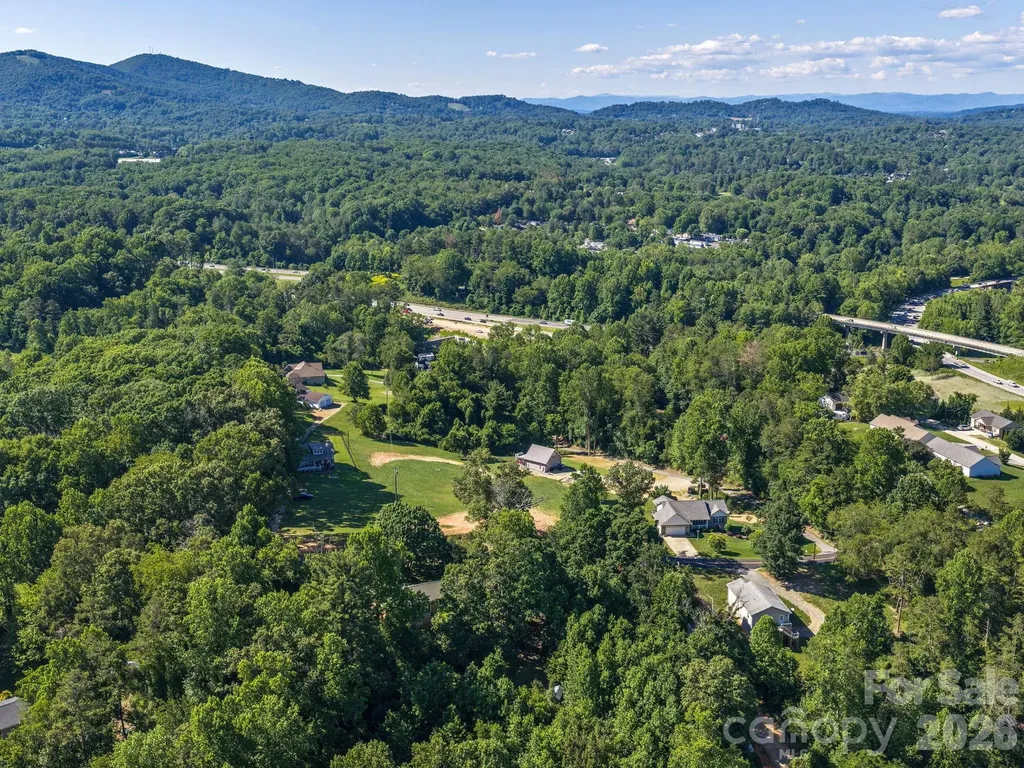 147 W Oakview Road Asheville NC 28806
