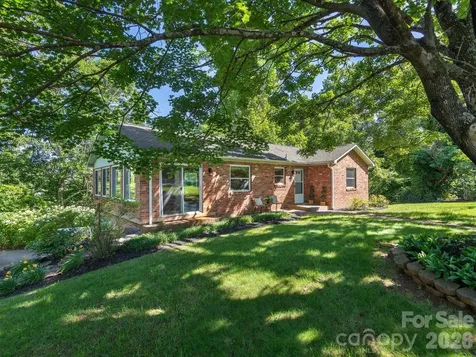 147 W Oakview Road Asheville NC 28806