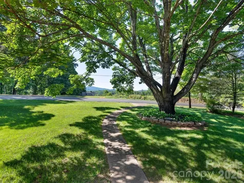 147 W Oakview Road Asheville NC 28806