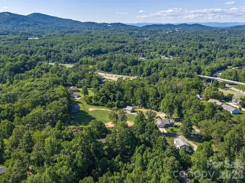 147 W Oakview Road Asheville NC 28806