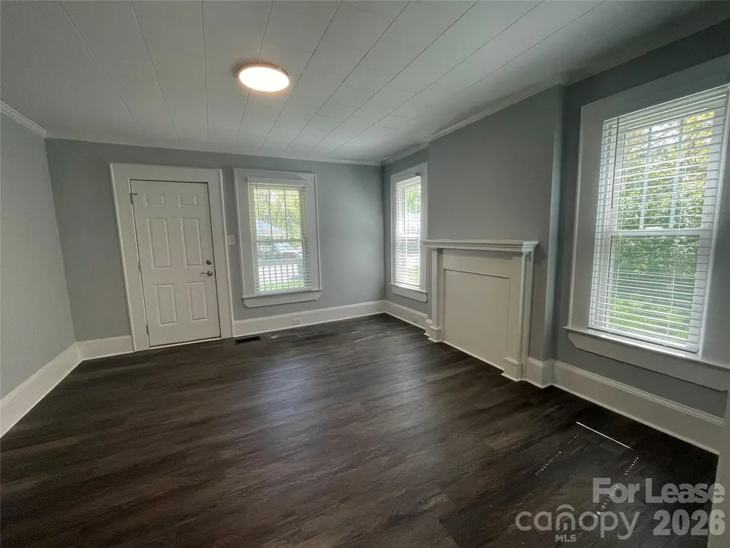 624 Pinoca Road Charlotte NC 28208