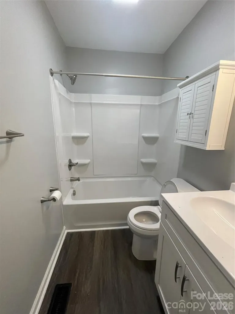 624 Pinoca Road Charlotte NC 28208