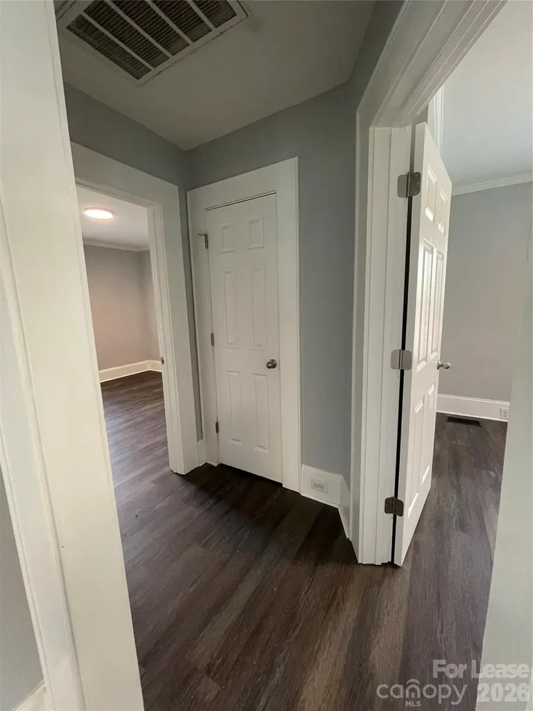 624 Pinoca Road Charlotte NC 28208