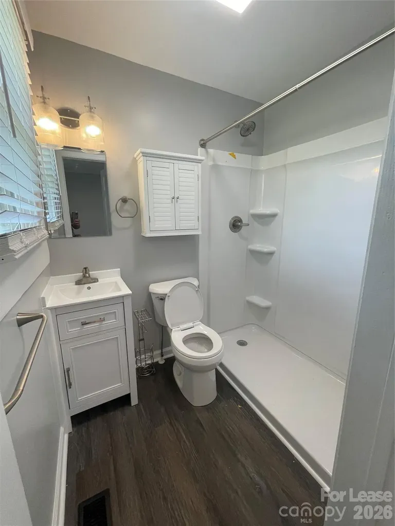624 Pinoca Road Charlotte NC 28208