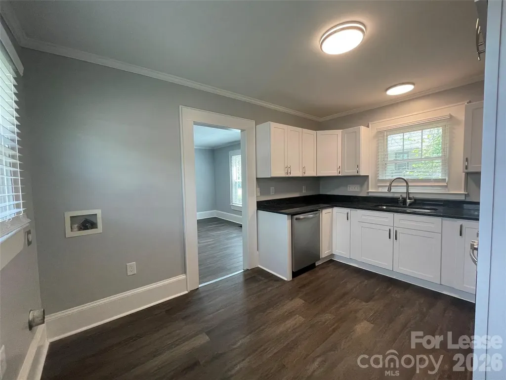 624 Pinoca Road Charlotte NC 28208
