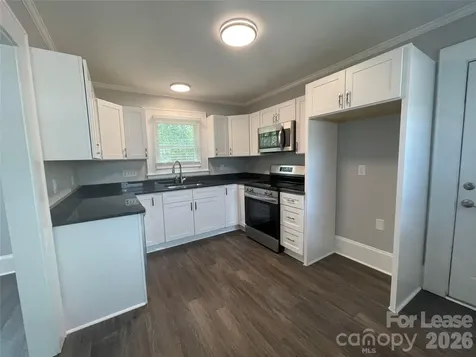 624 Pinoca Road Charlotte NC 28208