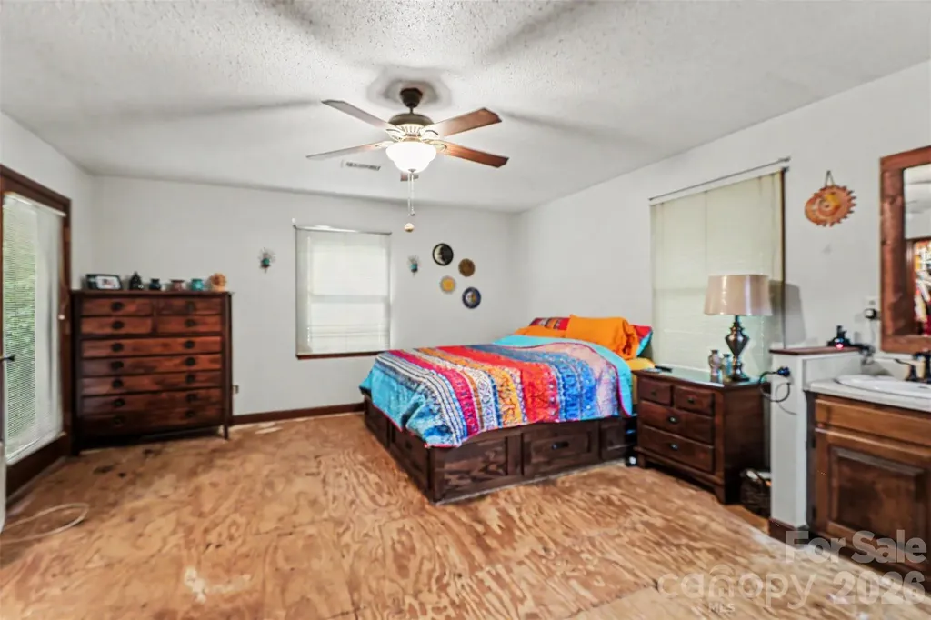 152 Shadywood Lane Statesville NC 28677