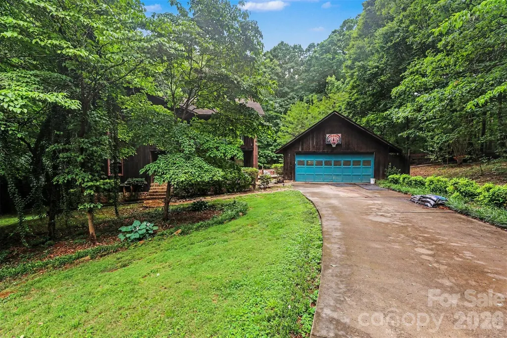 152 Shadywood Lane Statesville NC 28677