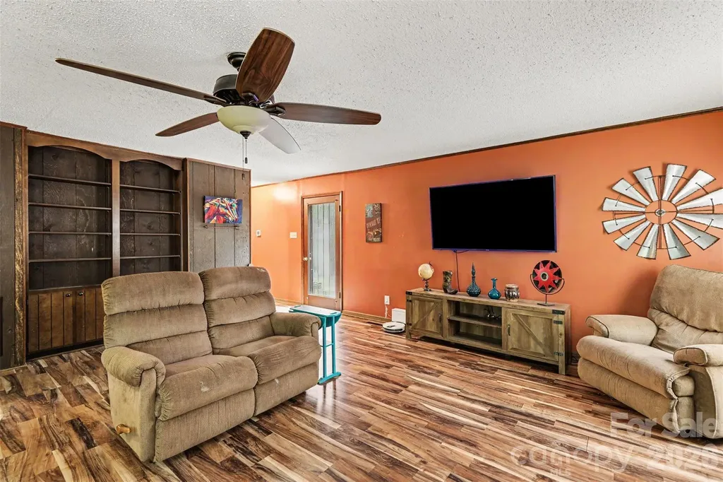 152 Shadywood Lane Statesville NC 28677