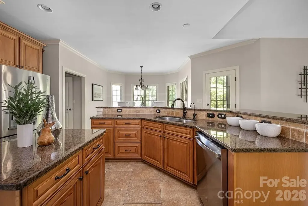 8325 Curico Lane Charlotte NC 28227