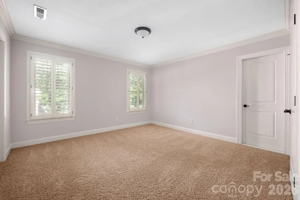 8325 Curico Lane Charlotte NC 28227