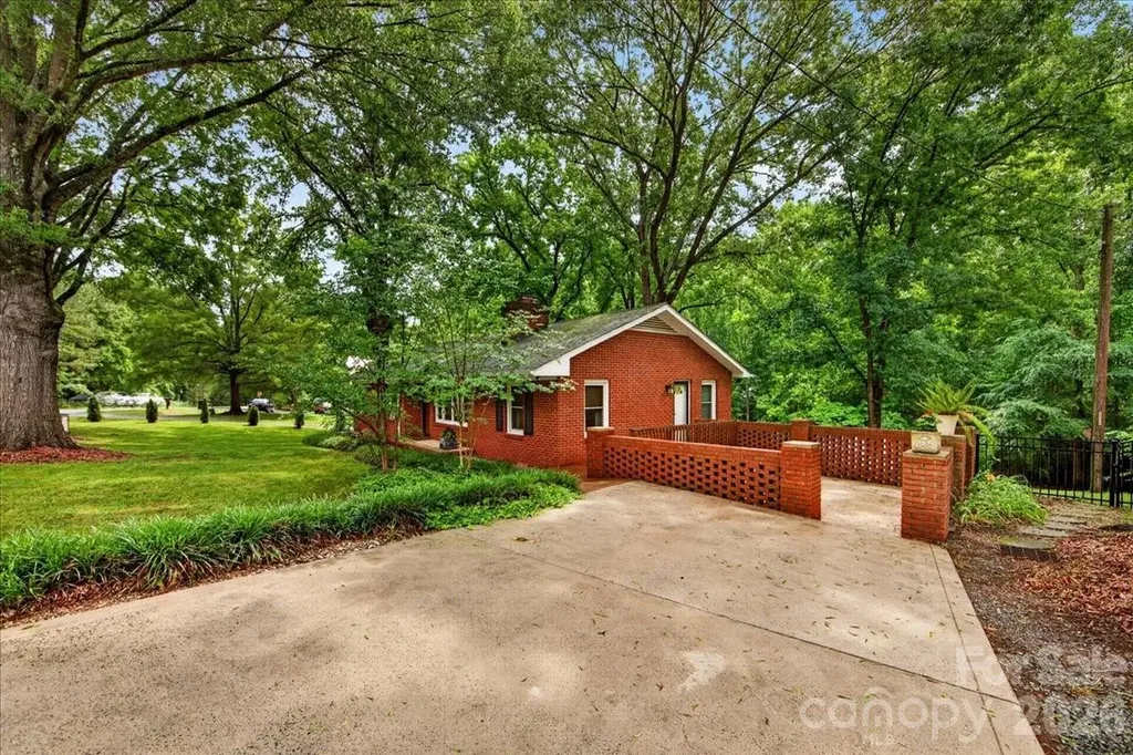 5001 Rehobeth Road Waxhaw NC 28173