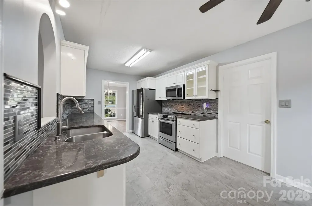 1737 9th Street Place SE Hickory NC 28602