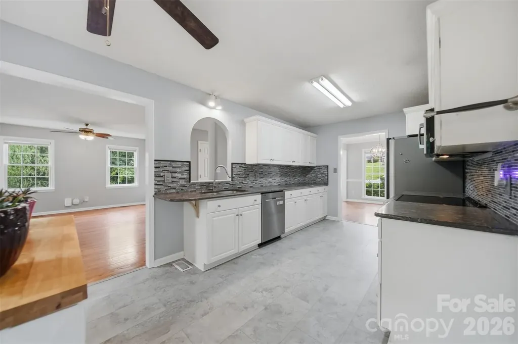 1737 9th Street Place SE Hickory NC 28602