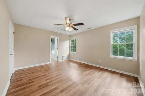 1737 9th Street Place SE Hickory NC 28602