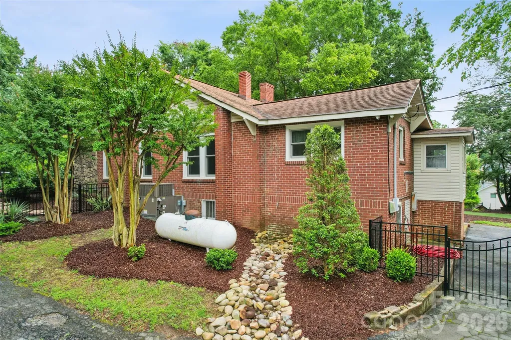 400 Alpine Street NW Kannapolis NC 28081