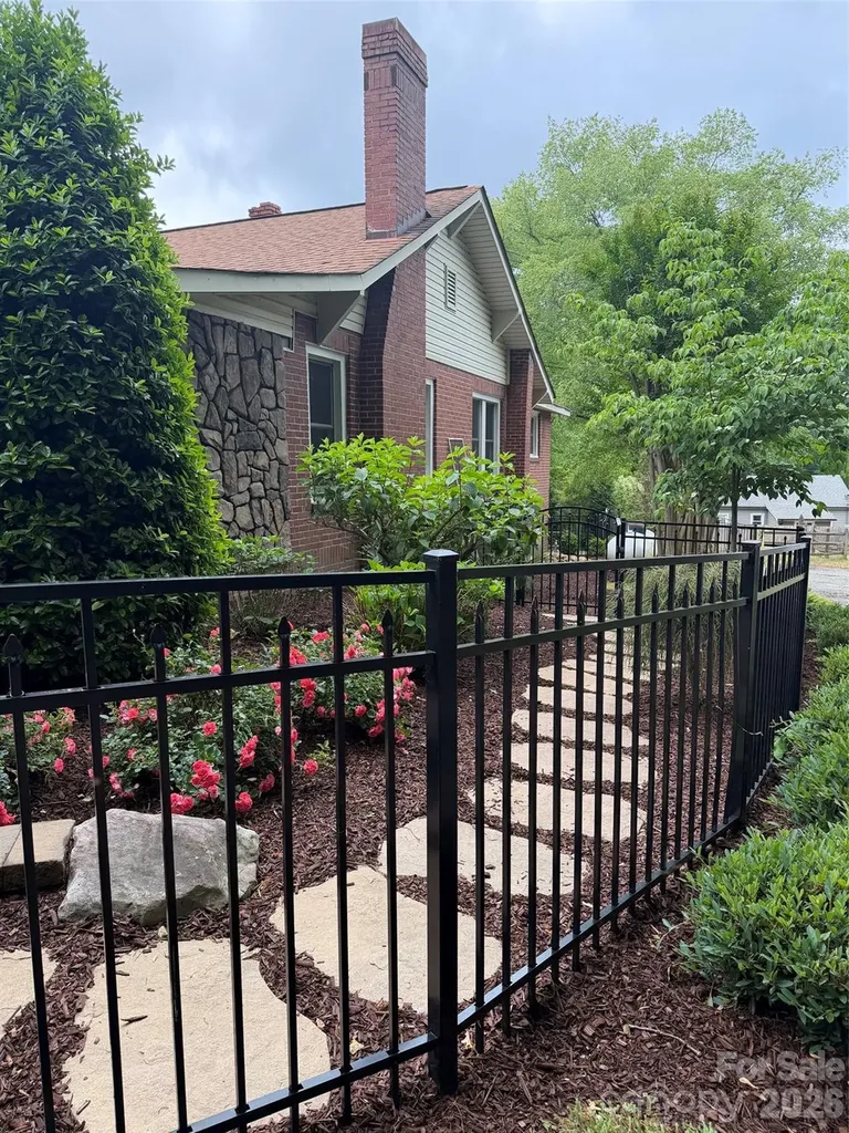 400 Alpine Street Kannapolis NC 28081