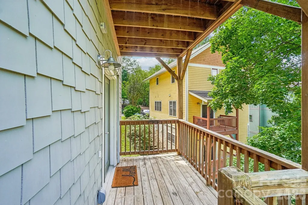 25 Houston Street Asheville NC 28801