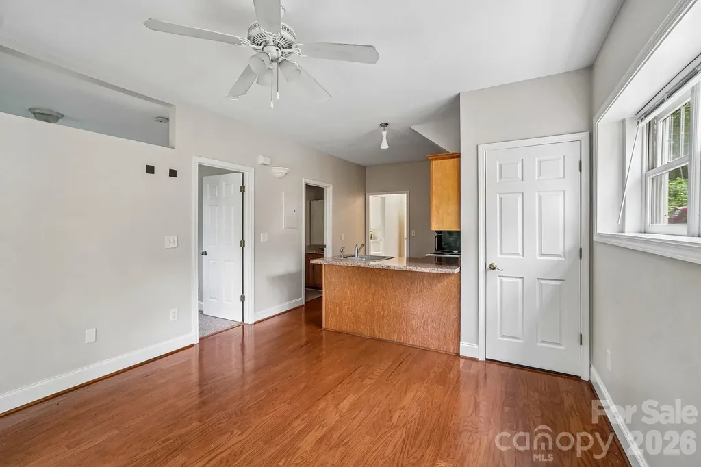 25 Houston Street Asheville NC 28801