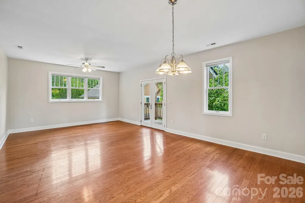 25 Houston Street Asheville NC 28801