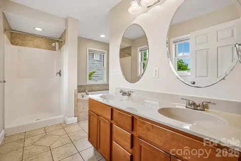 25 Houston Street Asheville NC 28801