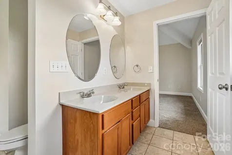 25 Houston Street Asheville NC 28801