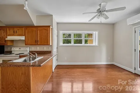 25 Houston Street Asheville NC 28801