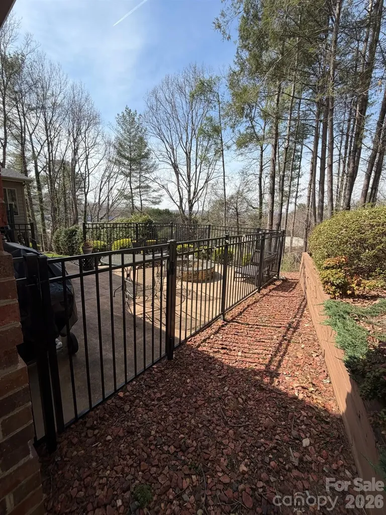 236 Robinwood Circle NE Lenoir NC 28645