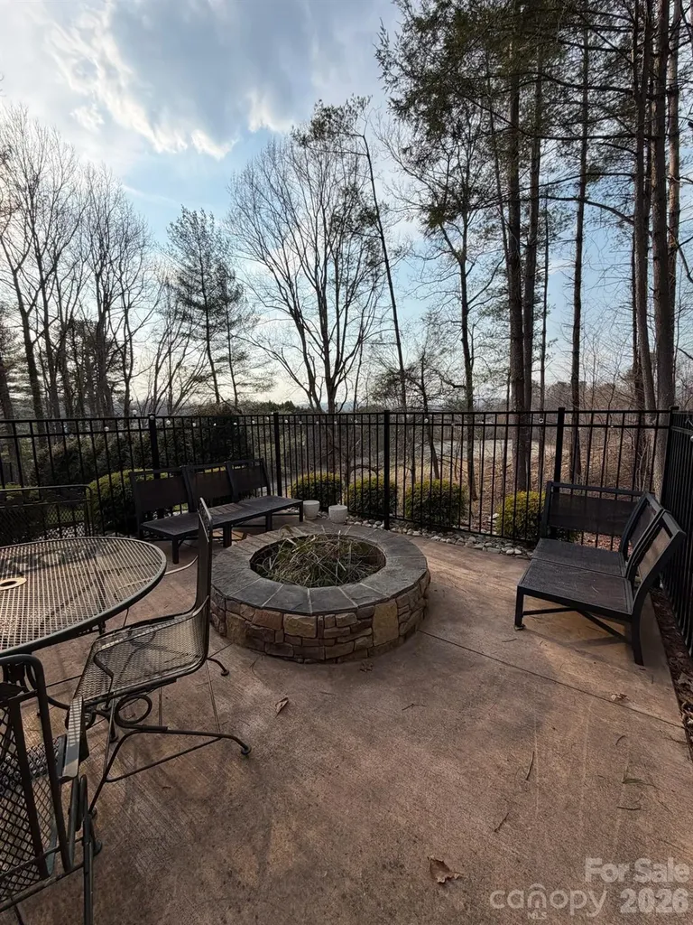 236 Robinwood Circle NE Lenoir NC 28645