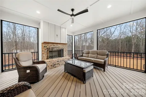 6991 Oakridge Road Clover SC 29710